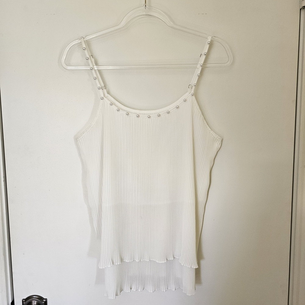 Elegant White Sleeveless Top